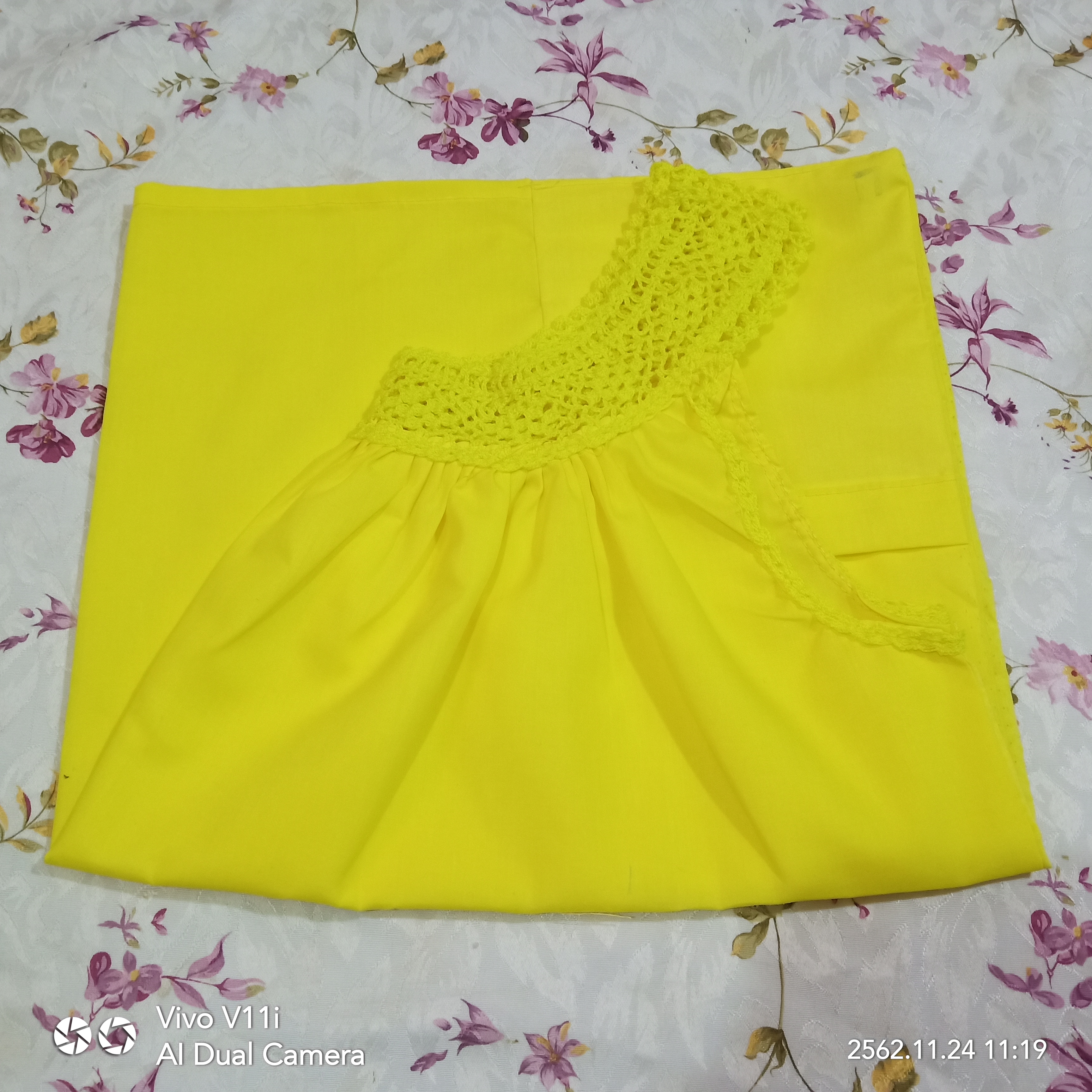 เสื้อคอกระเช้า-โครเชต์ใหญ่ L