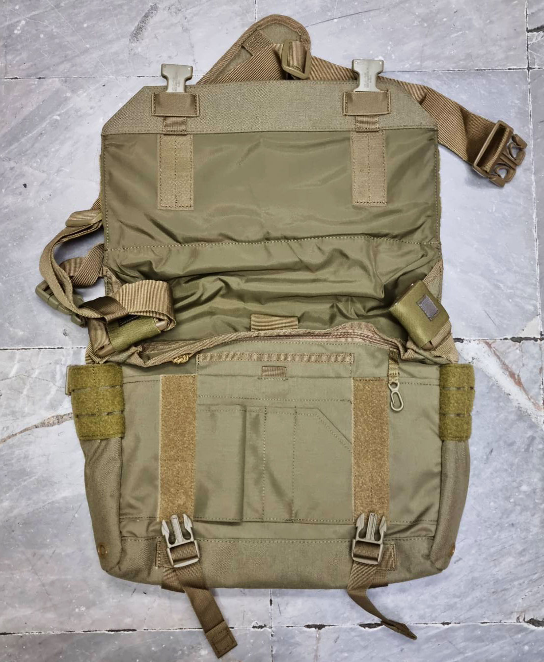 กระเป๋าสะพายข้าง ผ้า Cordura