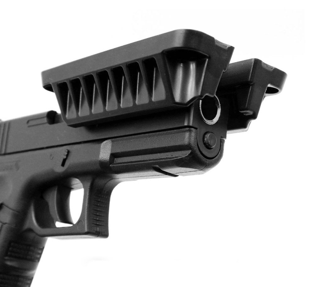 แม่เหล็กติดปืนสั้น (Magnetic Handgun Mount)