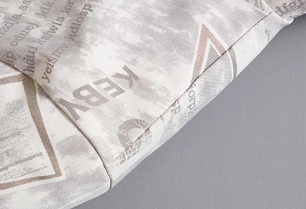 M2324-0002 เสื้อกันหนาวผู้ชาย บุนวม ลายสวยจ้า