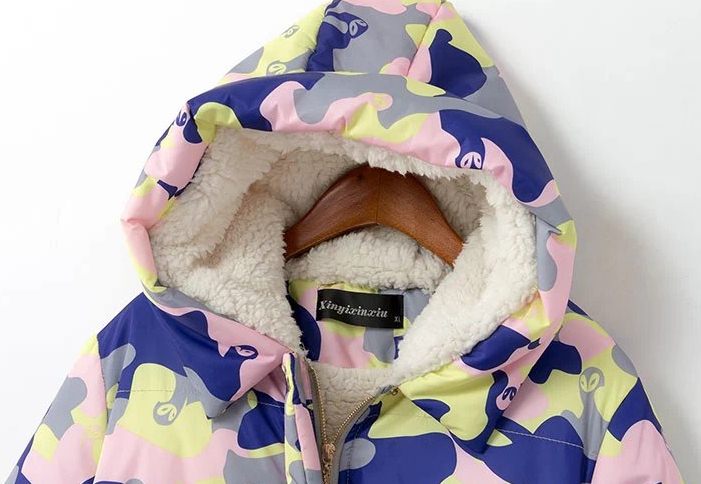 PreOrderไซส์ใหญ่ - เสื้อกันหนาวแฟชั่น ไซส์ใหญ่ ลายทหาร ข้างในเป็นขนสัตว์ มี Hood หนา สี : น้ำเงิน / สีเขียว