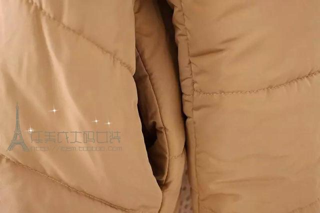 PreOrderเสื้อผ้าคนอ้วน - เสื้อกันหนาวไซส์ใหญ่ คนอ้วน ผ้าร่มบุนวม แต่งผ้าลูกไม้คอเสื้อ สี : ดำ / กากี