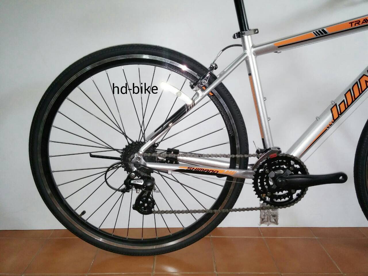 จักรยานไฮบริด Winn รุ่น Traveller 24 speed เฟรมFull Alloy