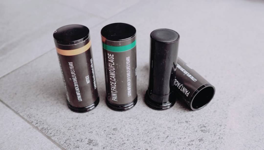 สีพรางหน้าแบบหลอด ได้ 3 สี