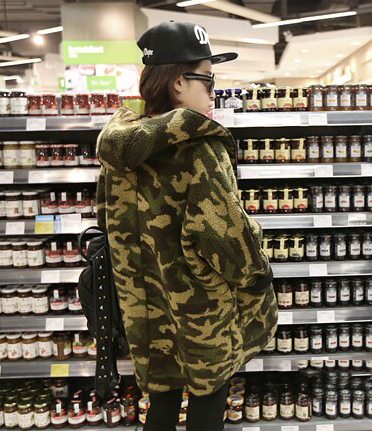 PreOrderคนอ้วน - เสื้อกันหนาว ผ้าฝ้ายขนแกะ สีเขียวลายพราง มีHood ใส่ 2 ด้านได้