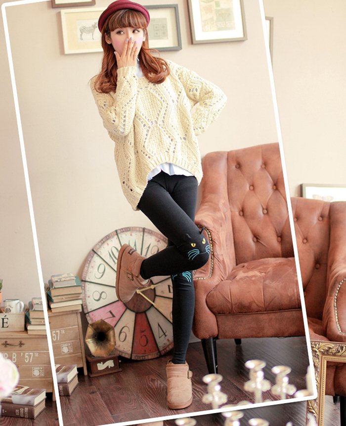 PreOrderคนอ้วน - กางเกง-เลคกิ้งกันหนาวแฟชั่น ไซส์ใหญ่ คนอ้วน ผ้าโพลิเอสเตอร์ยืด แต่งรูปแมวตรงเข่าน่ารัก ข้างในผ้ากำมะหยี่ สี : เทาอ่อน / เทาเข้ม / ดำ