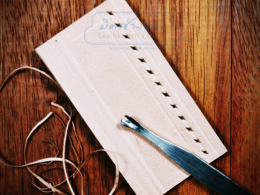 ไม้แคะหูรุ่นประหยัด แบบร่อง U