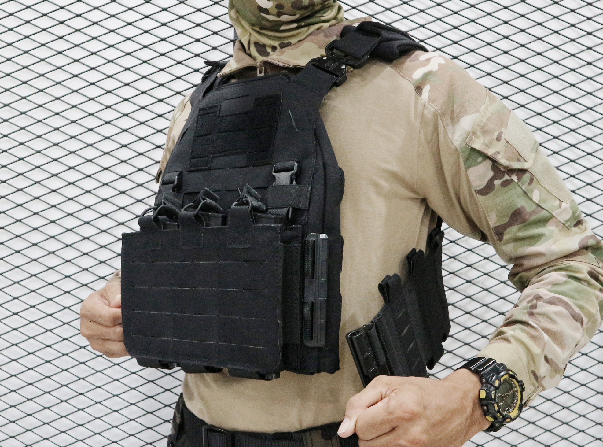 ปลอกเสื้อเวส ยี่ห้อ Universal Armor รุ่น X-Future (5 สี)