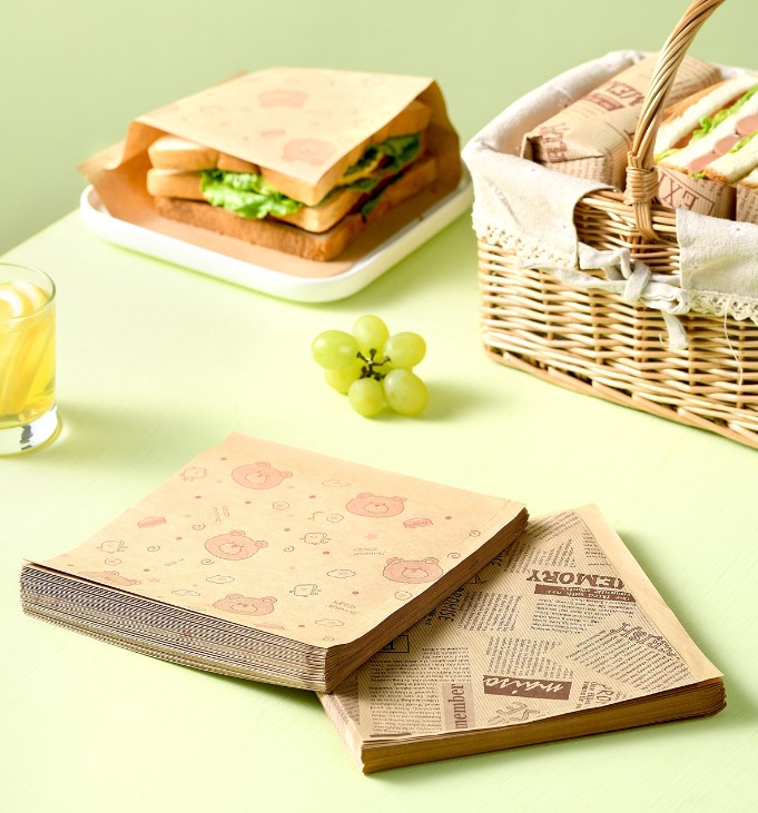 กระดาษห่อขนม Oil-Proof Food Grade ขนาด 18x18 cm. แพ็ค 100 ชิ้น