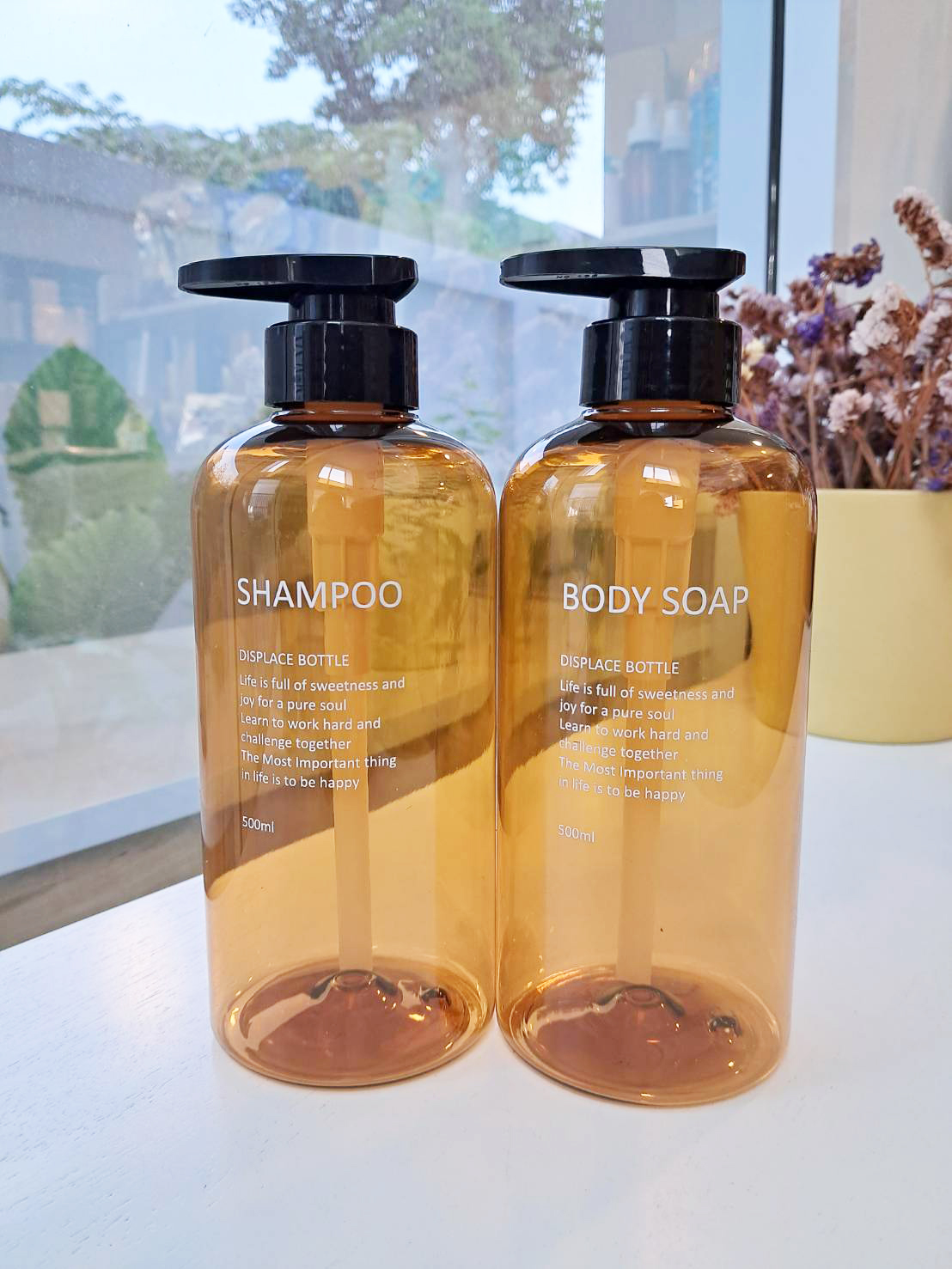 ขวด Refill หัวปั๊มสำหรับใช้ในห้องน้ำ แพ็คคู่ Body Soap - Shampoo ขนาด 300/500 ml.