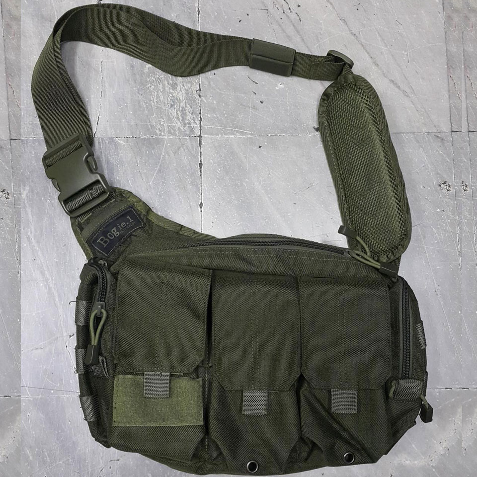 กระเป๋าสะพายข้าง 3 ช่องแม็ก ผ้า Cordura