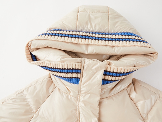 2324-0002 กันหนาวบุขนเป็ดขาวจ้า ตัวนี้จะเป็นผ้าร่มลื่นนะคะ