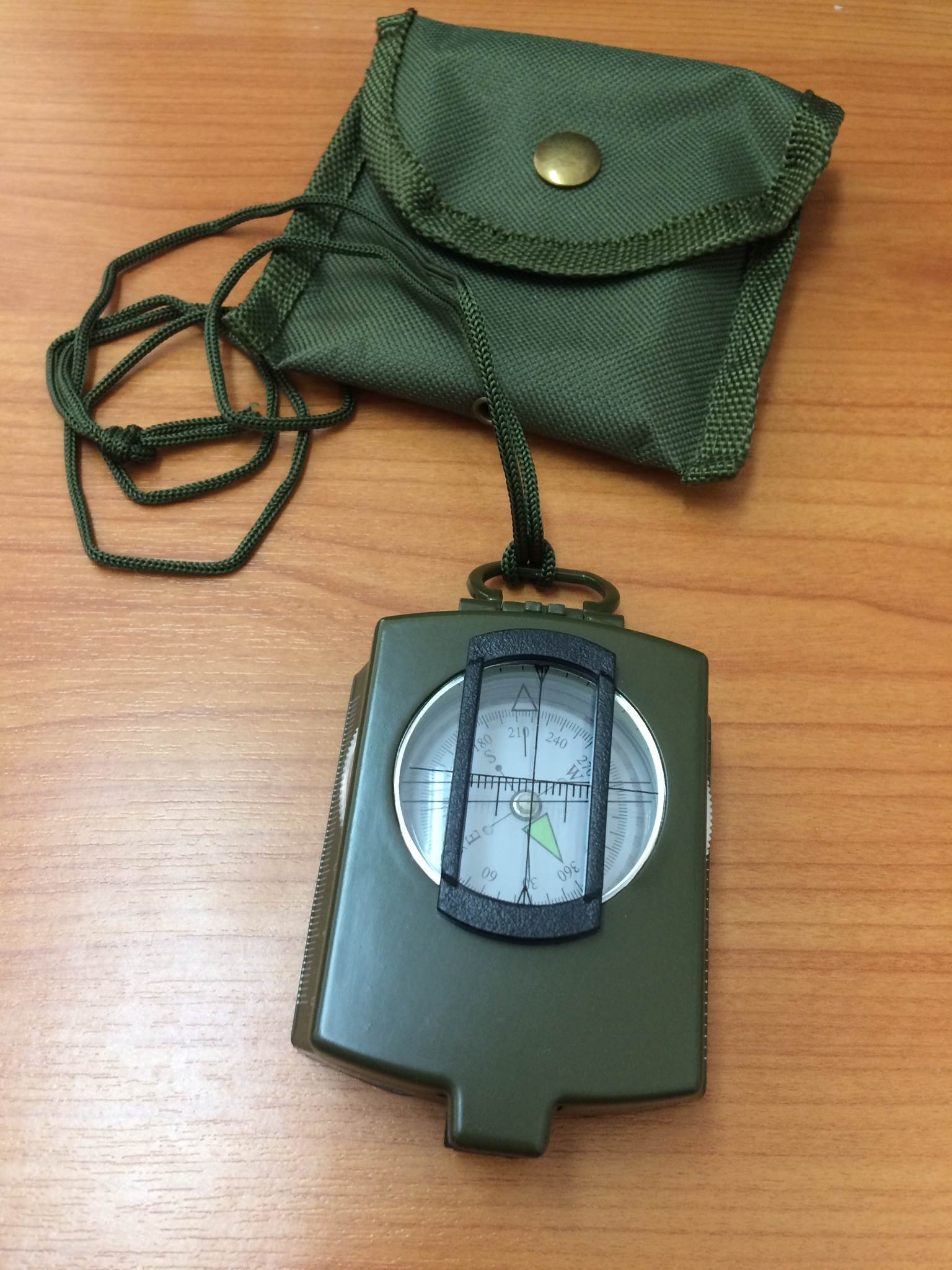 เข็มทิศ ทหาร (Lensatic Compass)