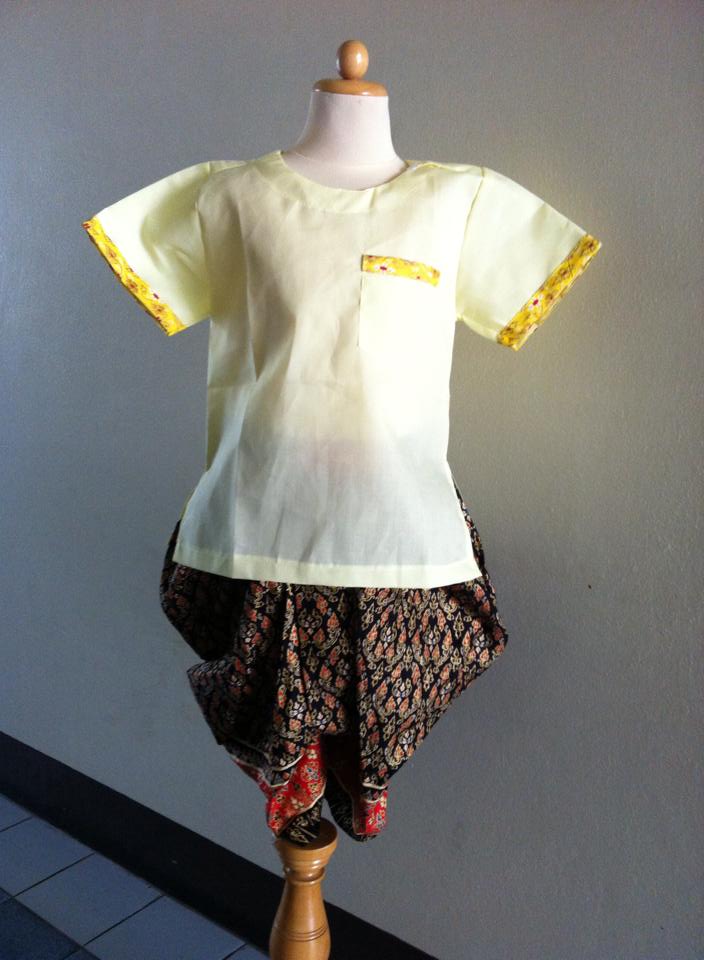 T86 ชุดเด็กชายโขมพัตรสีเหลือง