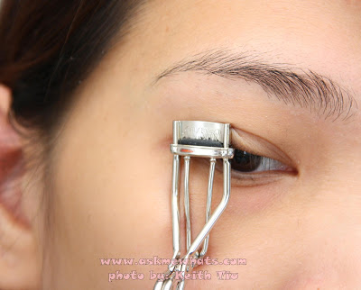 SHISEIDO Eyelash Curler 215 ทีดัดขนตาชิเซโด้ รหัส215 ขนาดเล็กเข้าถึงขนตาได้ง่าย