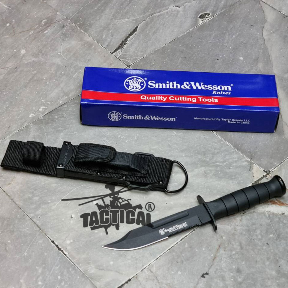 มีด Smith & Wesson R4