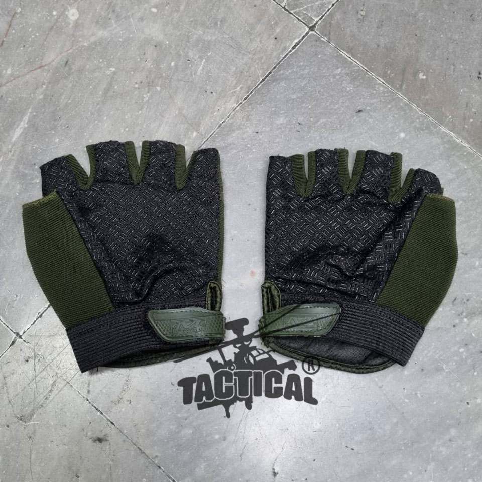 ถุงมือครึ่งนิ้ว Mechanix รุ่น M-Pact (บาง) Free Size