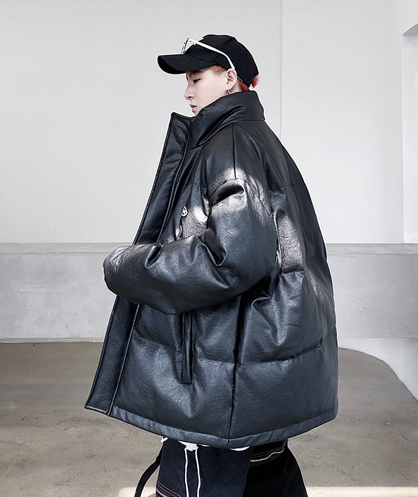 COM-003 เสื้อกันหนาวผู้ชาย หนังPU โอเวอร์ไซส์ เล็กใหญ่ใส่ได้ สีดำ