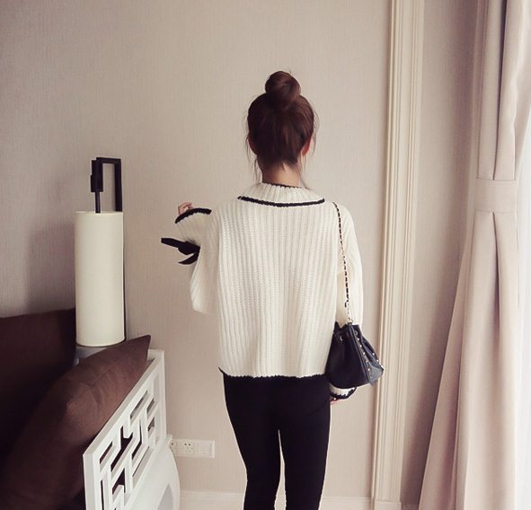 PreOrderคนอ้วน - เสื้อไหมพรม ไซส์ใหญ่ คอกลม ผูกโบว์ที่แขน สี : เขียว / ขาว