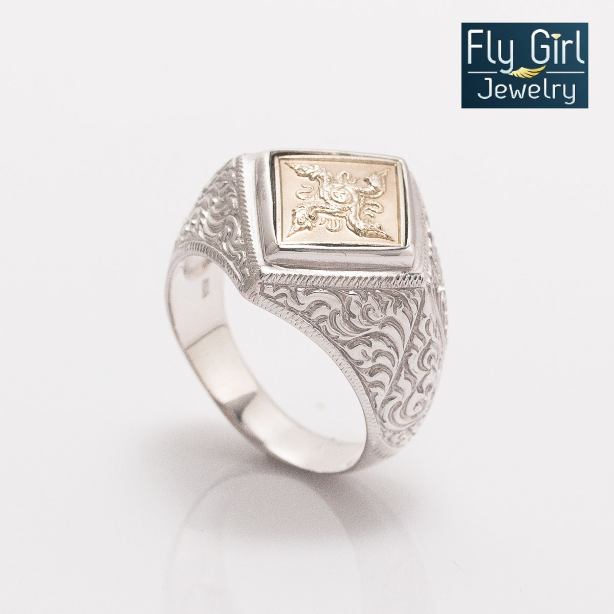 แหวนพญานาคราช๔ตระกูลหลังยันต์ดวงชะตาเมือง เหรียญผ่านพิธีพุทธาภิเษกแล้ว อธิษฐานจิตปลุกเสกโดยพระเกจิอาจารย์หลายท่าน