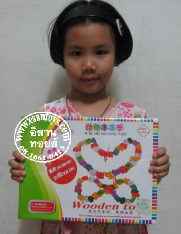 ลูกปัดสัตว์ไม้ร้อยเชือก