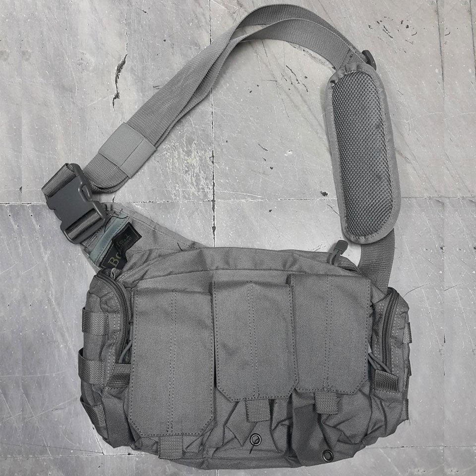 กระเป๋าสะพายข้าง 3 ช่องแม็ก ผ้า Cordura