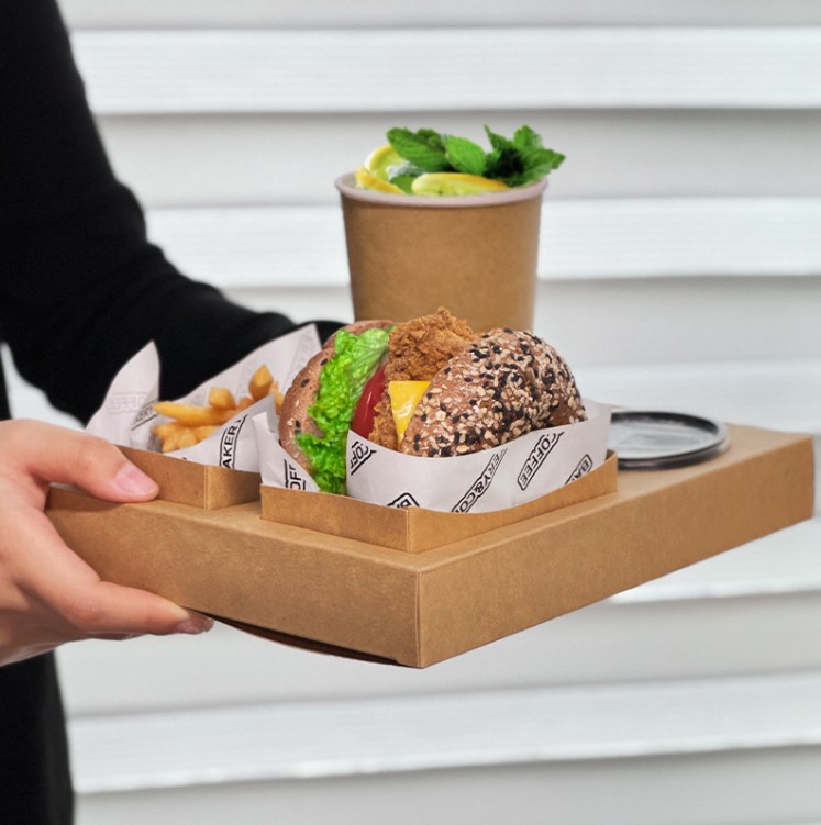 ถาดใส่อาหารสำหรับคาเฟ่