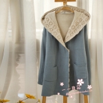 Pre Order - เสื้อกันหนาวแฟชั่น ผ้าหนา ผ้าลูกไม้รอบคอและหมวก สี : สีฟ้า / สีดำ