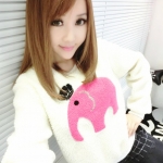 Pro Order - เสื้อกันหนาวแฟชั่นเกาหลี ผ้าขนแก คอมกลม ยืดได้ หวาน ๆ ด้านหน้ามีการ์ตูนช้างใส่มงกฏสีชมพูน่ารัก