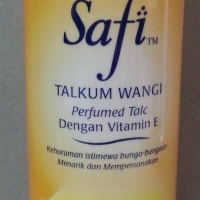 แป้งหอมซาฟี 90กรัมสีเหลือง Safi Perfumed Talc