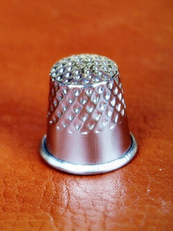 ที่กันนิ้ว ที่ดันเข็มเวลาเย็บ แบบสวม