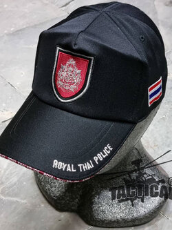 หมวกแก๊ป แผ่นดินพื้นแดง ขอบหนา ซิปหลัง