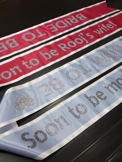 สายสะพายกำมะหยี่