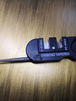 ที่ลับมีด 3 in 1 มีลับด้วยเซรามิค+คาร์ไบค์+แท่งแหลมลับมีด