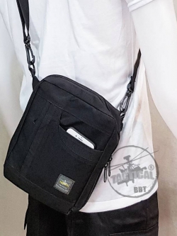 กระเป๋าสะพายข้างทรงยาว