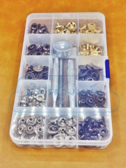 ชุดกระดุม 4สี สำหรับผู้เริ่มต้น ขนาด 12 มิล พร้อมตัวตอก พร้อมกล่องใส่