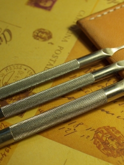 ชุดส้อมตอก 1+2+4 ฟัน ระยะความกว้างฟัน 1.5 มิล ระยะห่างฟัน 3 มิล