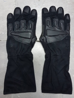 ถุงมือข้อยาว Blackhawk