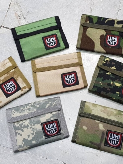 กระเป๋าเงิน Lumi Nox