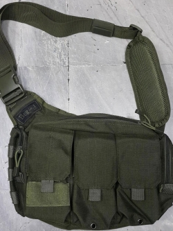 กระเป๋าสะพายข้าง 3 ช่องแม็ก ผ้า Cordura