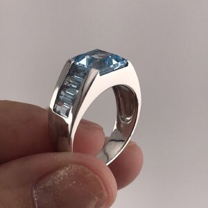 แหวนเงินแท้ พลอยบลูโทแพสแท้(ราศีธนู)