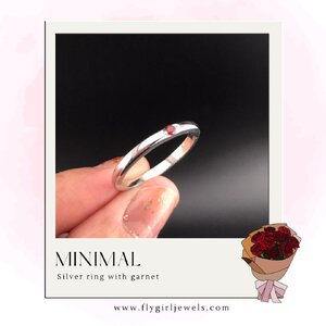 Minimal style แหวนวงเล็กสำหรับชายหญิง พลอยโกเมนแท้ ใส่แก้เคล็ดสำหรับท่านที่เกิดราศีมังกร ไซส์ 53